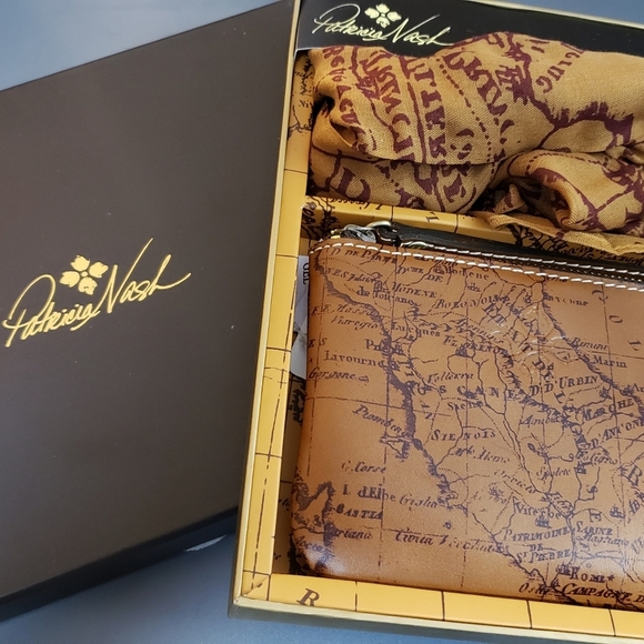 Patricia nash Duo wristlet/wallet and Scarf sets w box - Picture 5 of 16